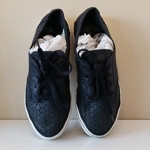 Nike 6.0 Baraata shoes